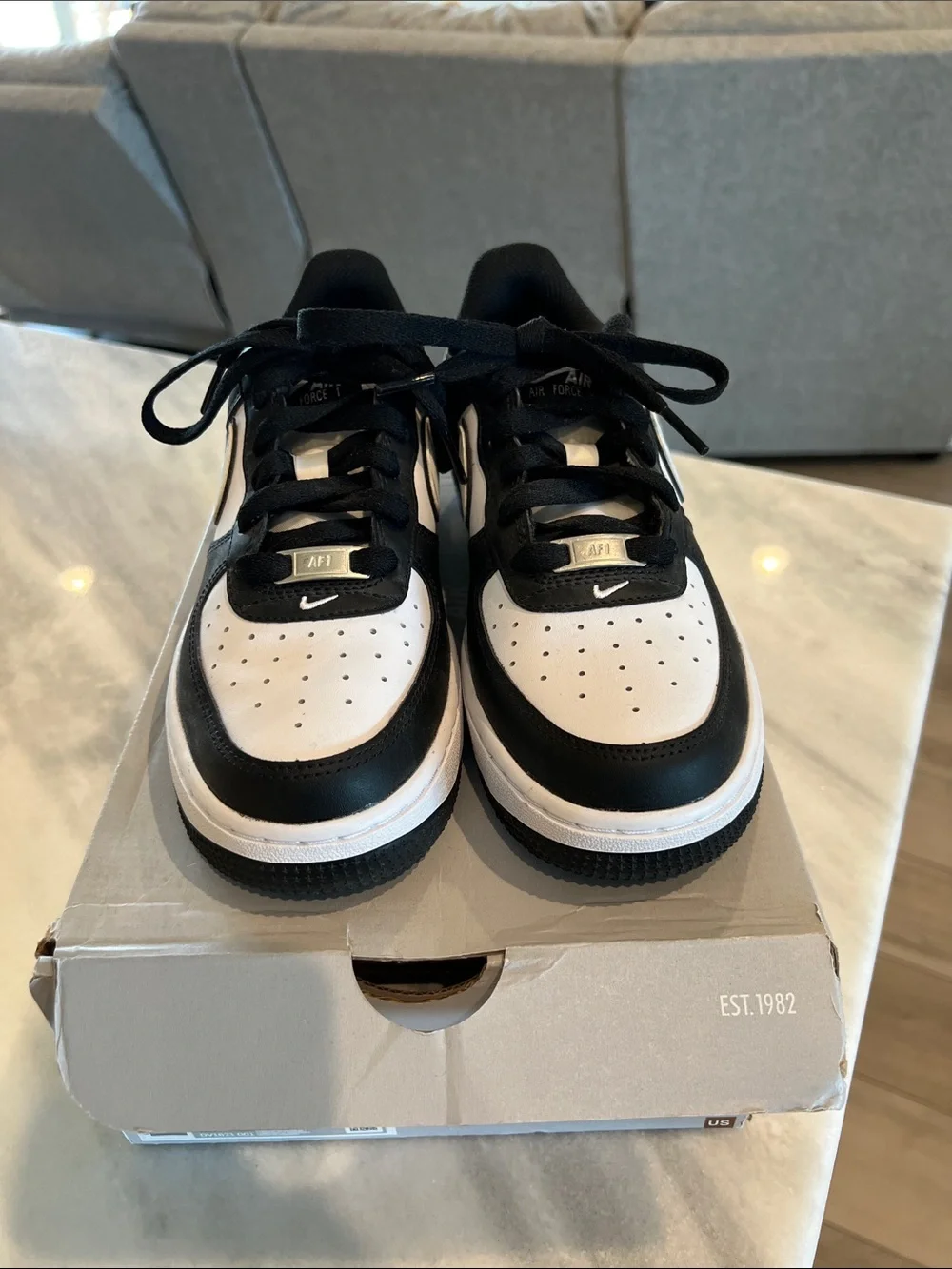 Nike Air Force 1 Black & White